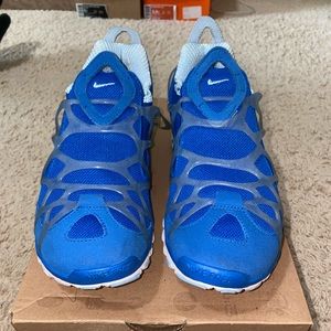 WMNS NIKE FREE KUKINI